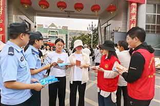 巴雷特：下半场球队调整得不错 但我们开局必须打得更好